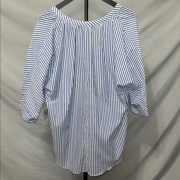 NWT Zara White and Blue Striped Blouse. Size Large. - Picture 5 of 5